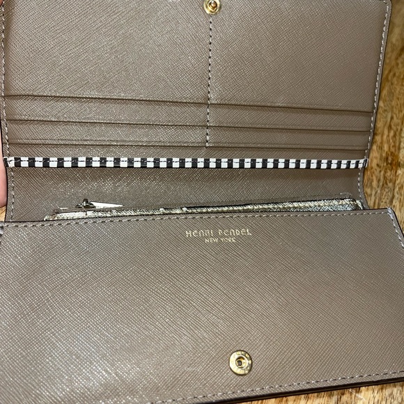 Henri Bendel Taupe Kangaroo Wallet with Gold Coin Bag - Picture 5 of 8